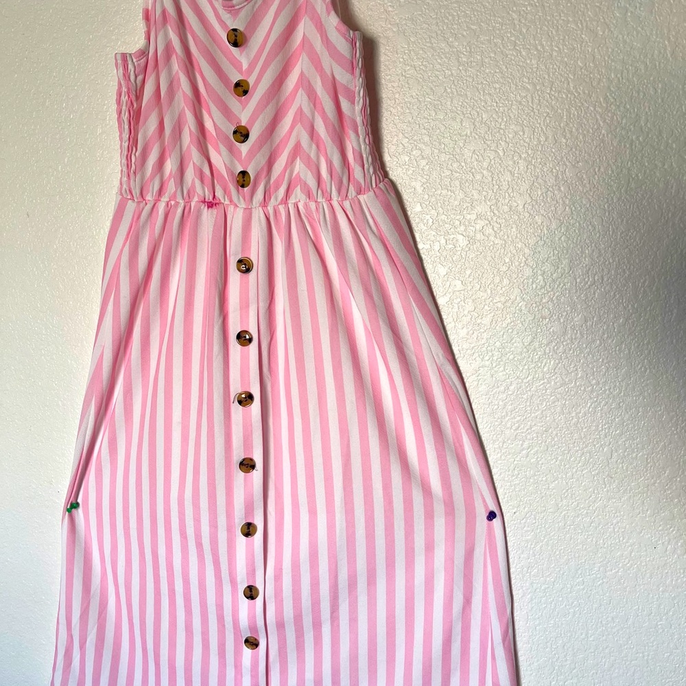 Women’s dress